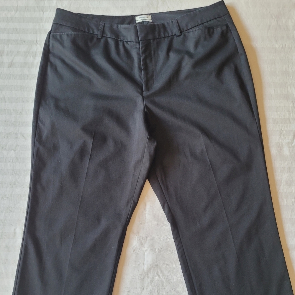 Women's Dockers  Black Dress Capri Size 18
